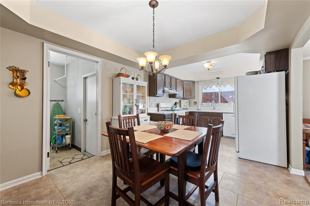 46490 Bartlett Drive, Canton, MI 48187 — Photo 31