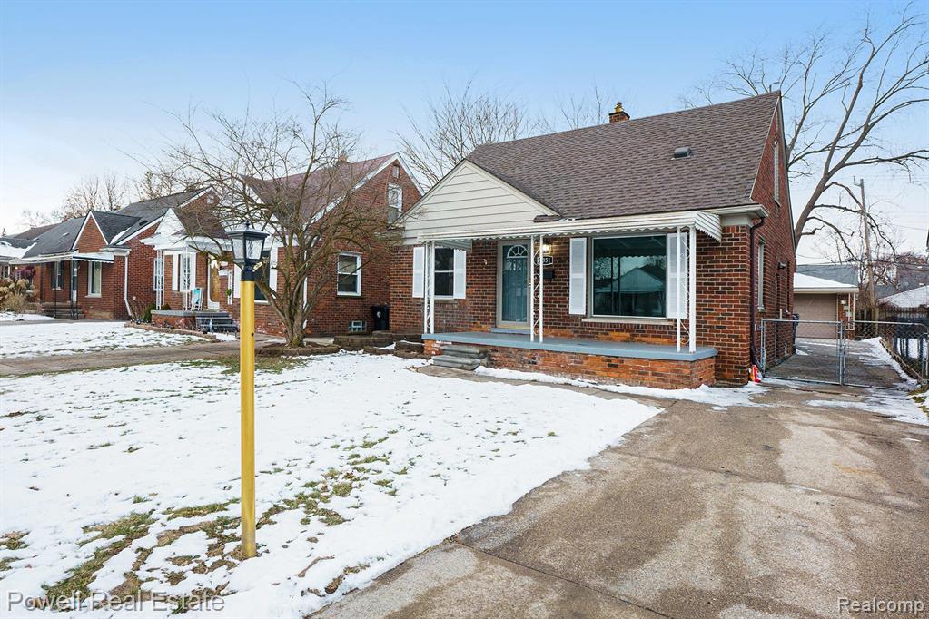 9351 WINSTON, Redford, MI 48239 — front exterior