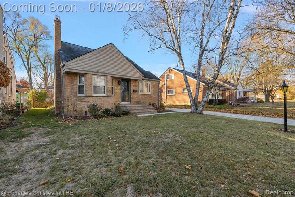 13365 Winchester Avenue, Huntington Woods, MI — Photo 4