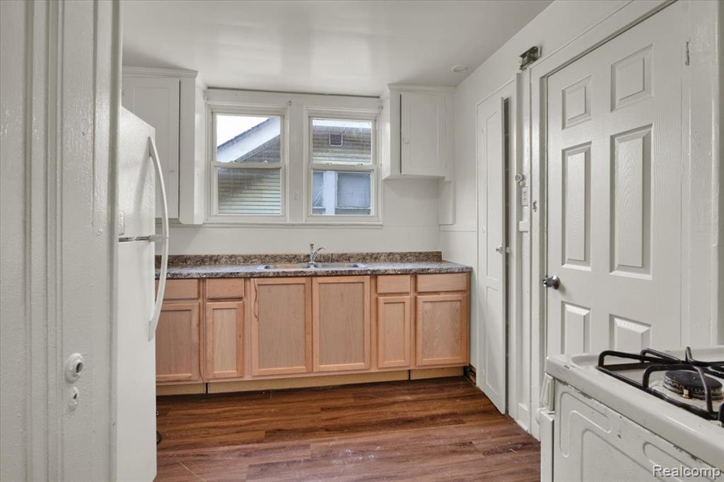8335 Wisconsin Street, Detroit, MI 48204 — Photo 29