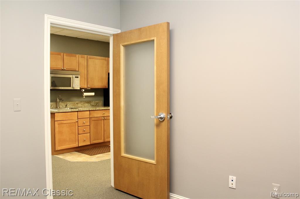 1550 N Milford Road, Milford, MI 48381 — Photo 5