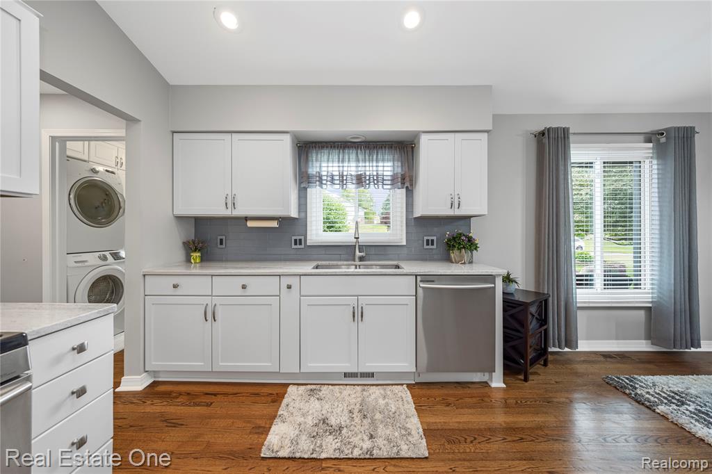 8736 El Dorado Drive, White Lake, MI — Photo 13