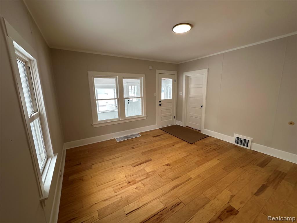 3142 Wright Street, Port Huron, MI 48060 — Photo 6