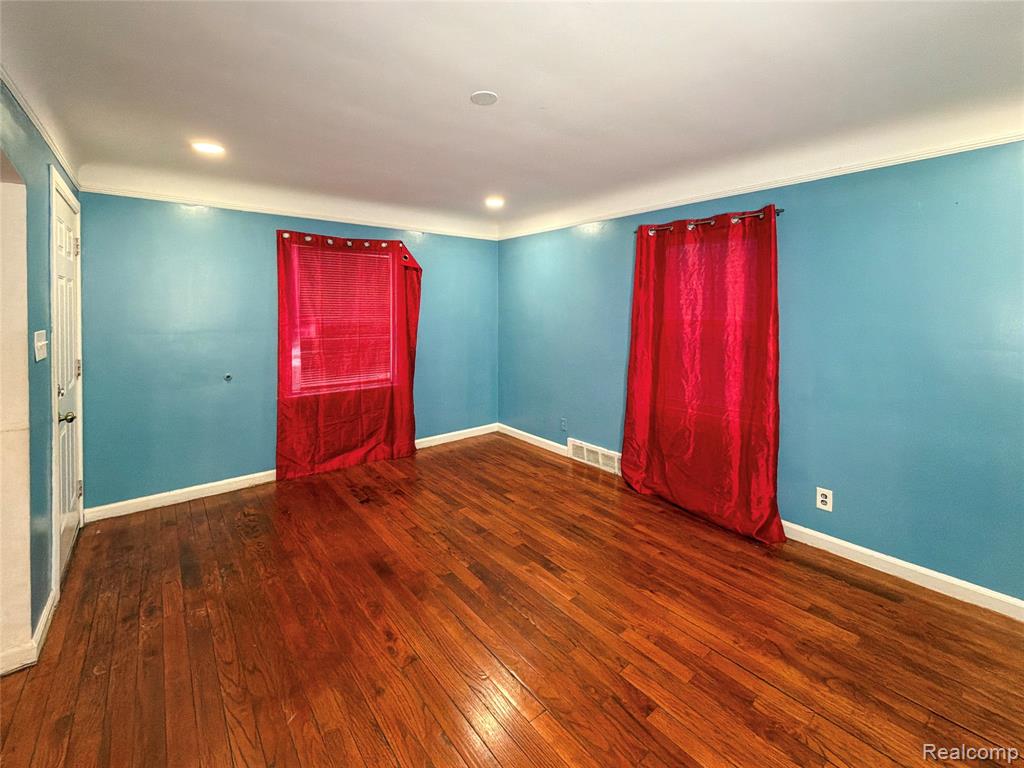 8553 Cloverlawn Street, Detroit, MI 48204 — Photo 3