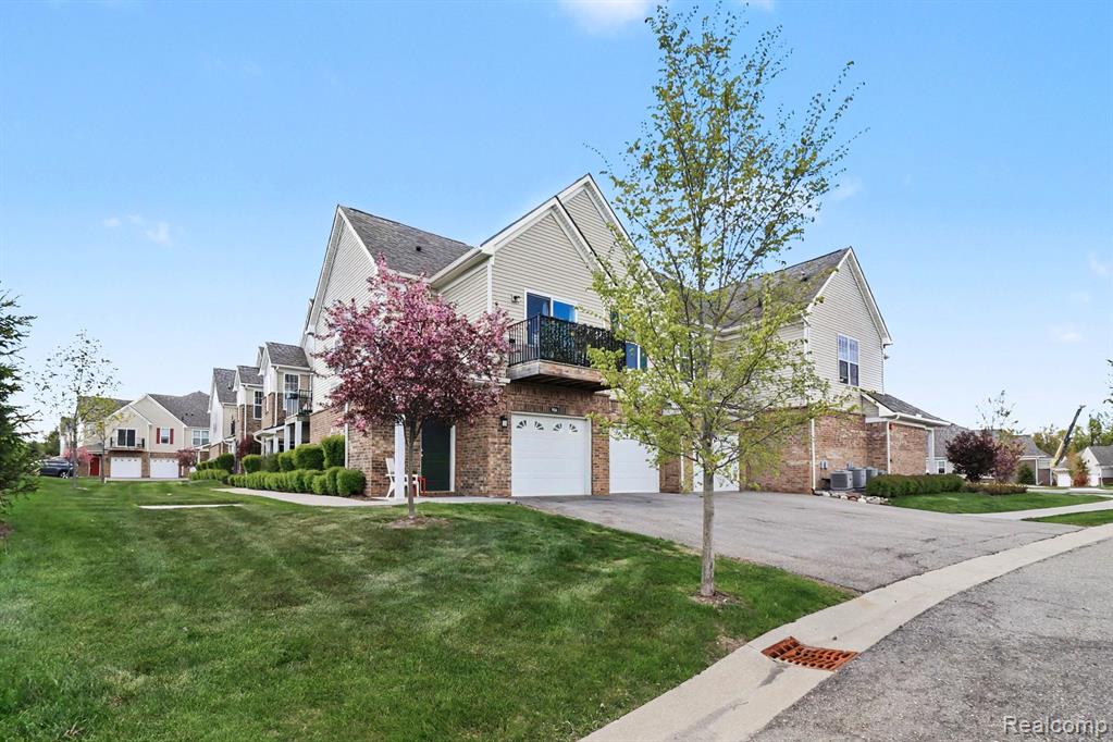 9864 Ridge Run Street, Howell, MI 48855 — Photo 2