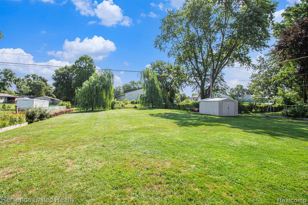 5417 Leland Street, Brighton, MI 48114 — Photo 17