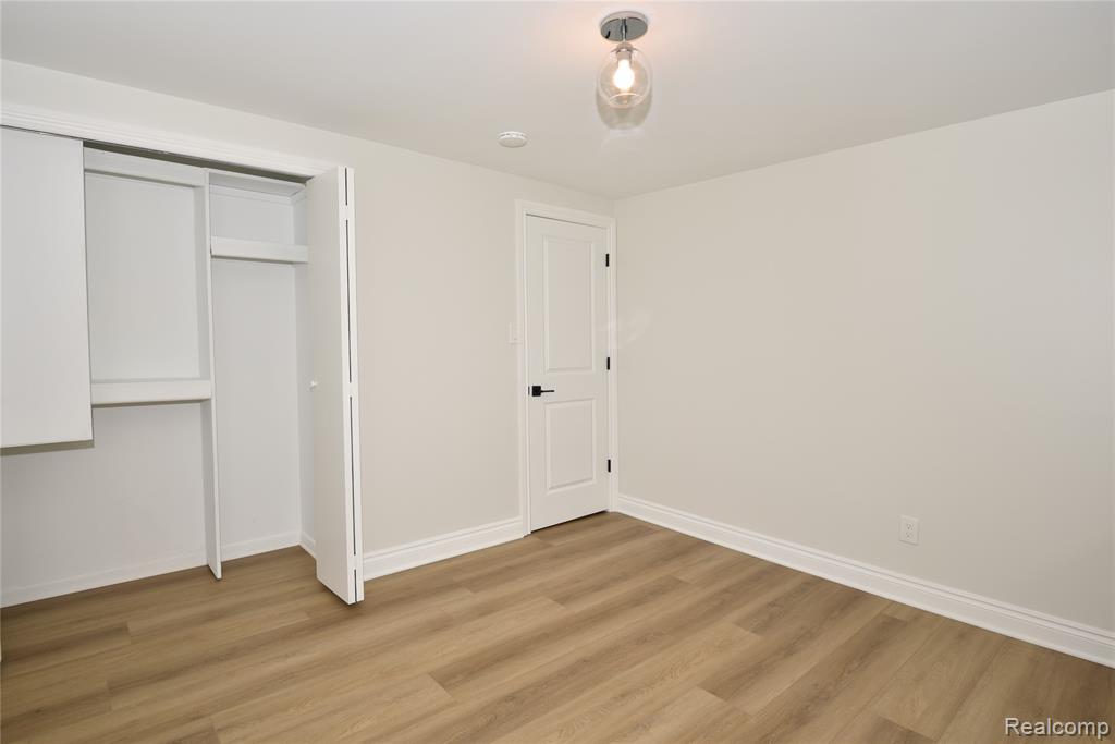 5547 Kingsmill Drive, Bloomfield Hills, MI — Photo 30