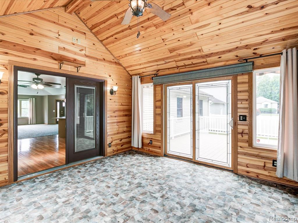 5652 N Lake Drive, Kimball, MI — Photo 13