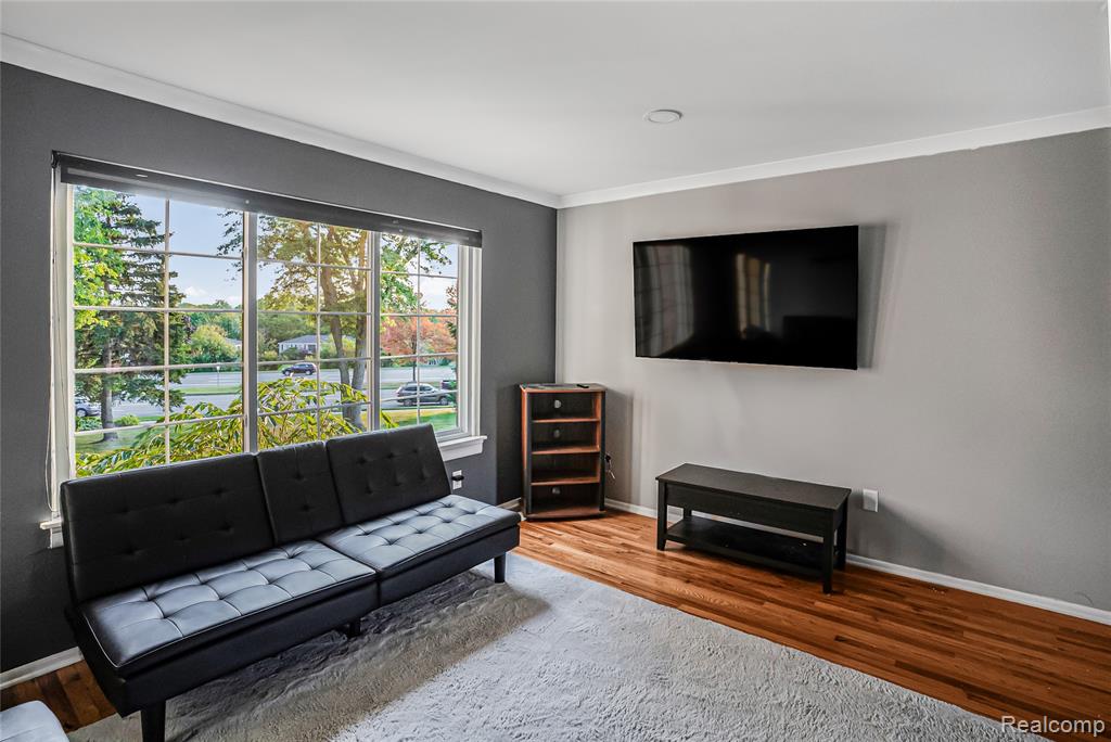 42266 Woodward Avenue, Bloomfield Hills, MI 48304 — Photo 7