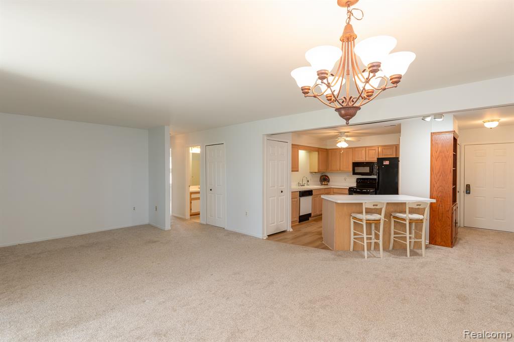 8187 GRAYS Drive, B3, Grosse Ile, MI 48138 — Photo 3