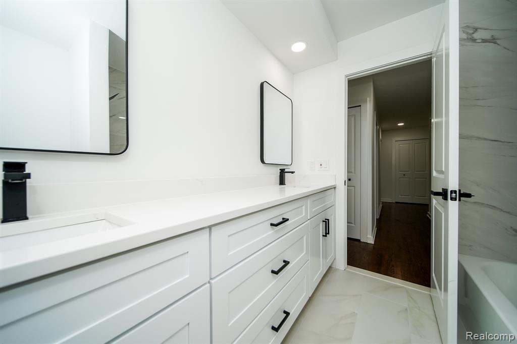 7382 Irongate Road, Canton, MI 48187 — Photo 37