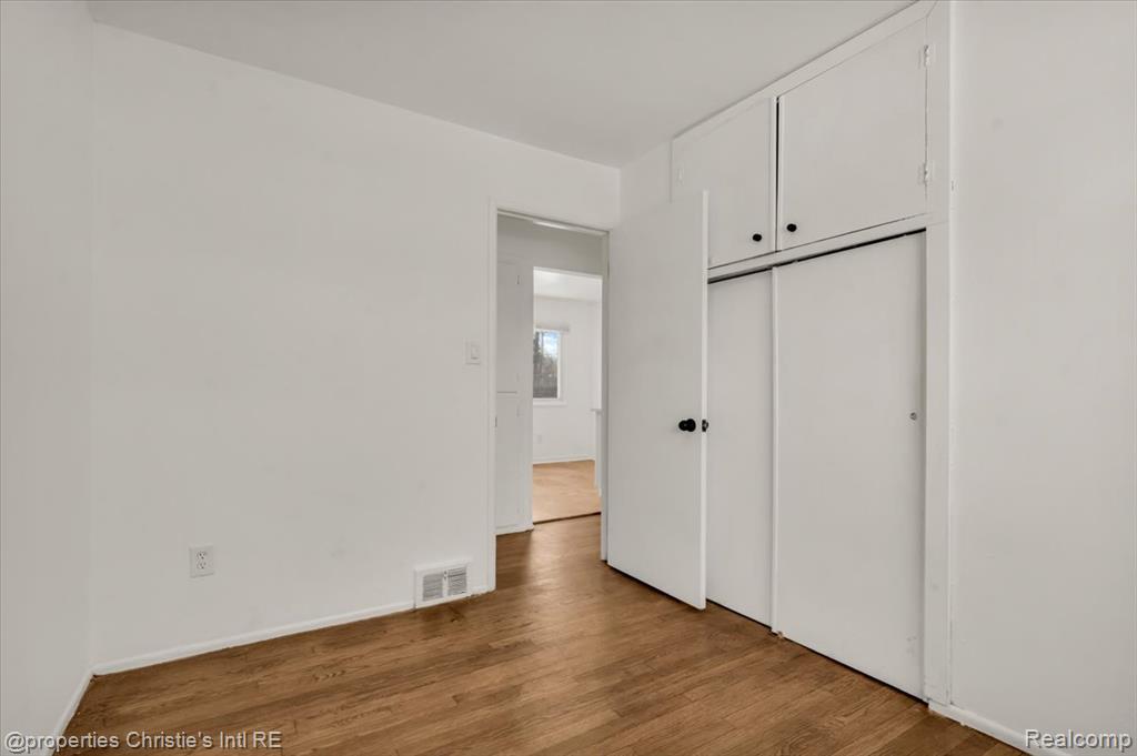 20574 Rutherford Street, Detroit, MI 48235 — Photo 12