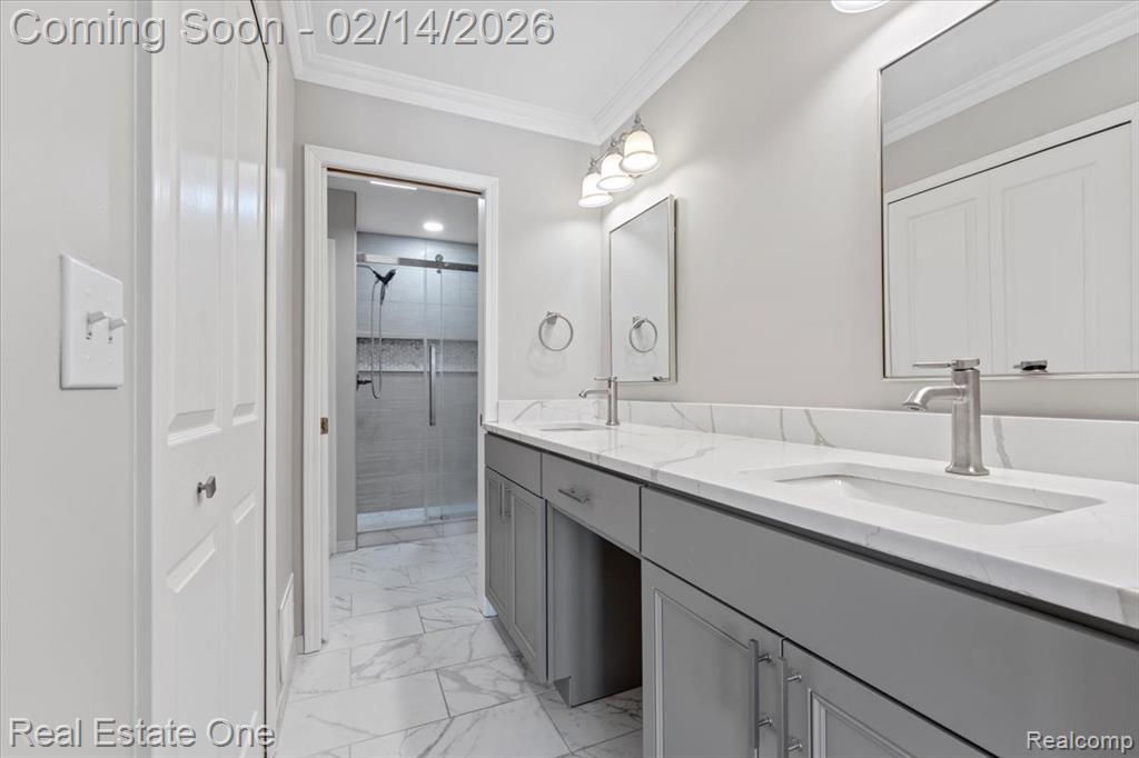 9883 Hawthorne Glen Drive, Grosse Ile, MI 48138 — Photo 15