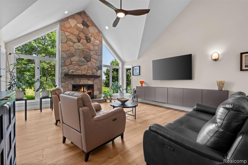 55550 Lee Road, New Hudson, MI 48165 — Photo 13