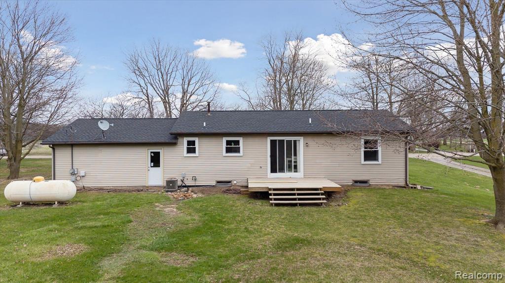 5469 HOGBACK Road, Fowlerville, MI 48836 — Photo 31