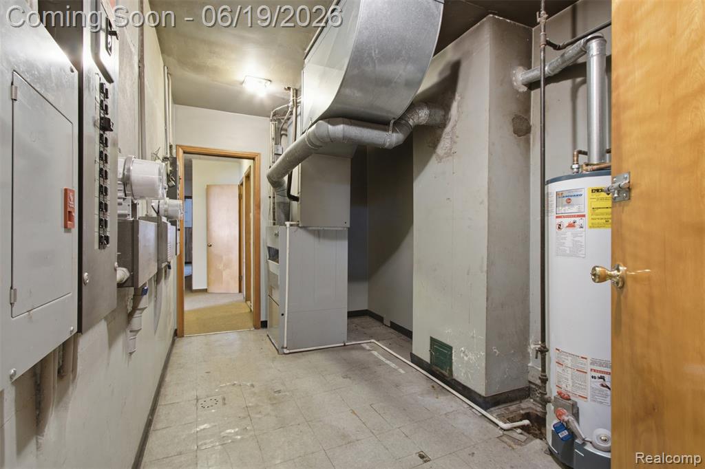 16205 E Warren Avenue, Detroit, MI 48224 — Photo 9