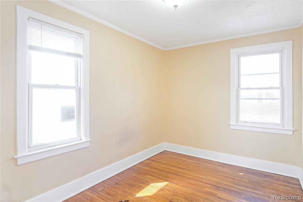 8528 Woodrow Wilson Street, Detroit, MI 48206 — Photo 9
