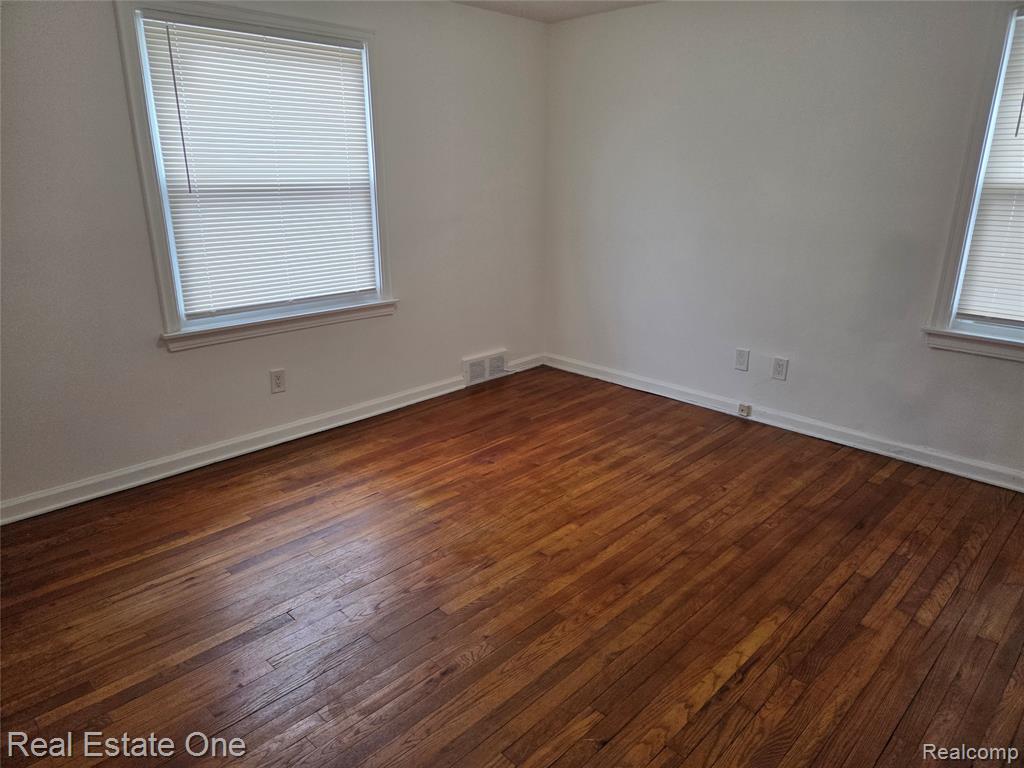 8042 Hartwell Street, Detroit, MI 48228 — Photo 26