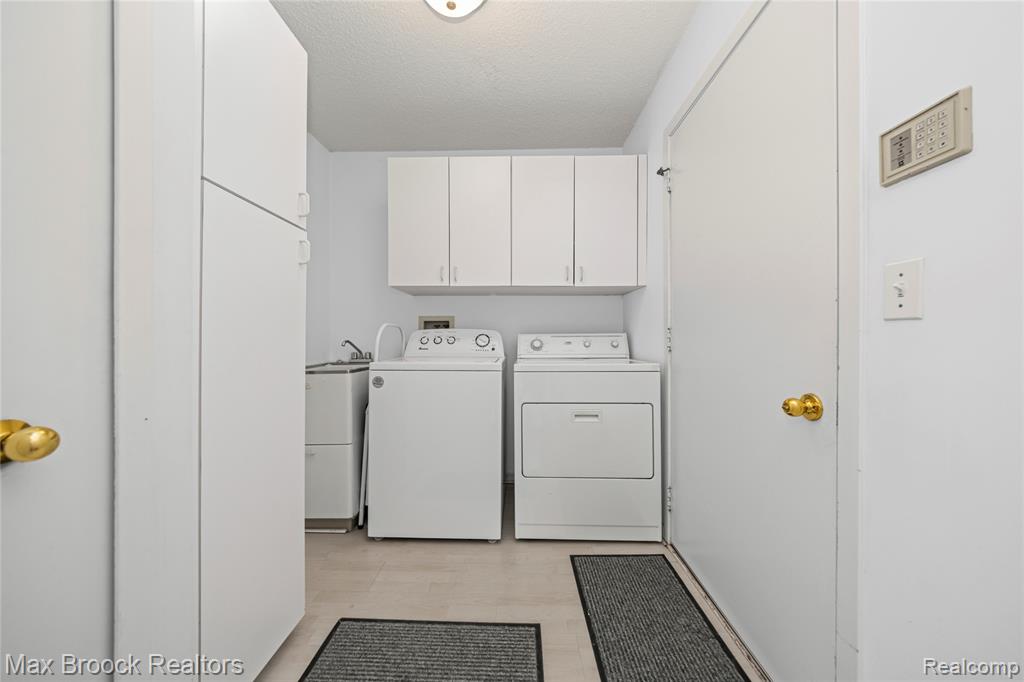 7400 Tall Timbers, West Bloomfield, MI — Photo 13