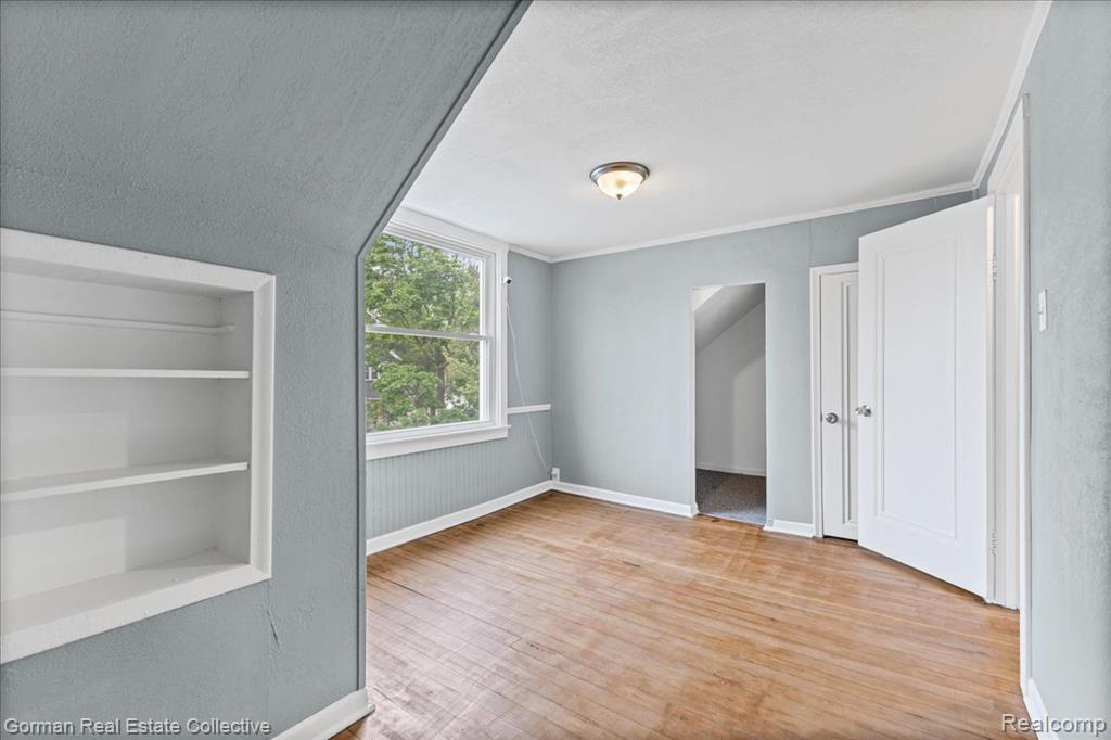 8227 Saint Marys Street, Detroit, MI 48228 — Photo 17