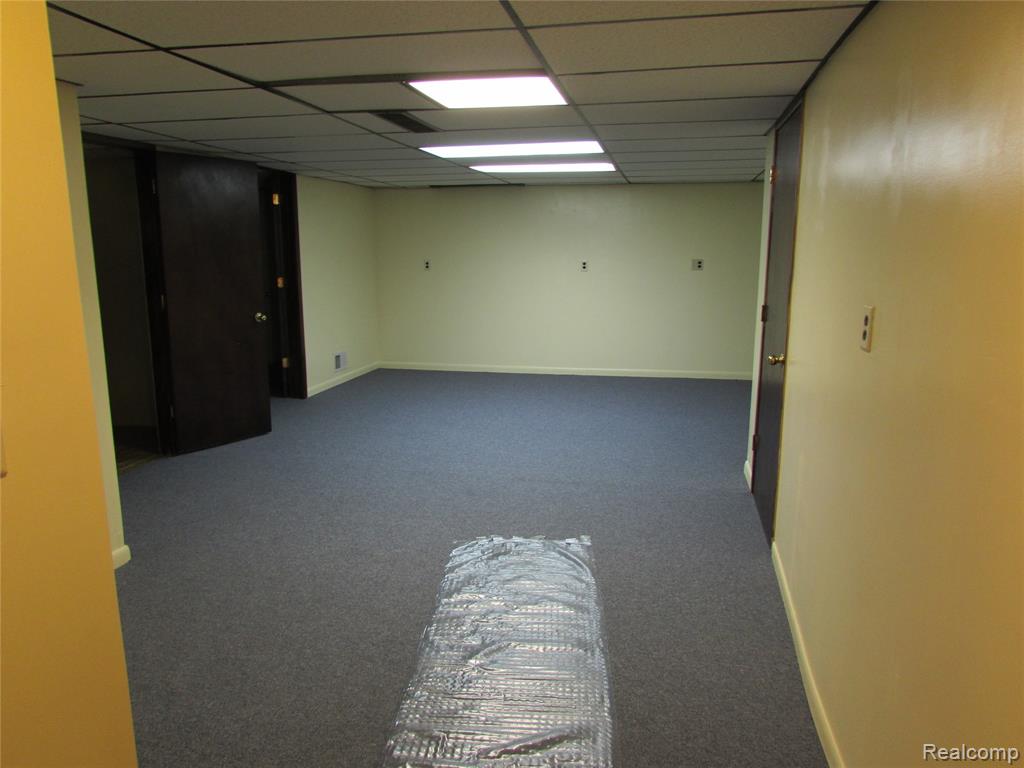 8590 N CANTON CENTER Road, Canton, MI 48187 — Photo 13