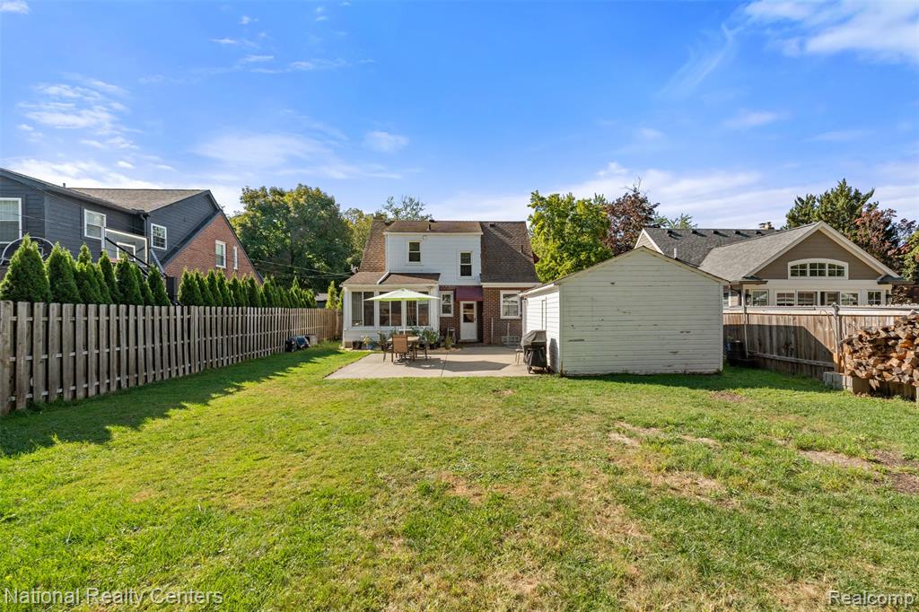 10834 Talbot Avenue, Huntington Woods, MI — Photo 29