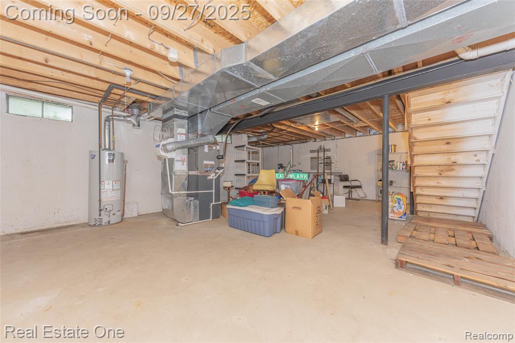 704 Grand Court, South Lyon, MI 48178 — Photo 36