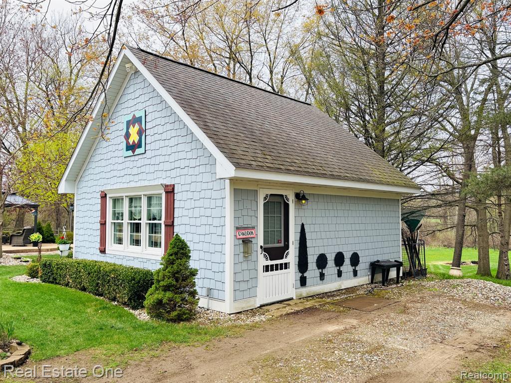 4203 Hough Road N, Dryden, MI 48428 — Photo 36
