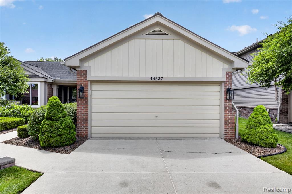 44637 Ridgefield Road, Canton, MI 48188 — Photo 44