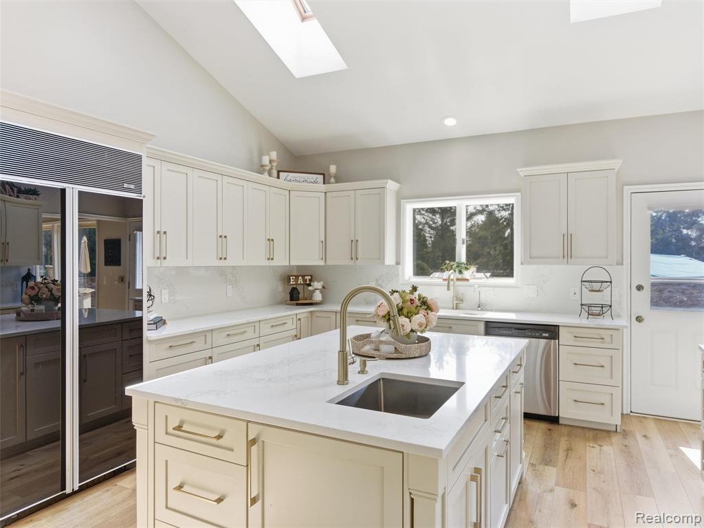 4227 Newcastle Drive, Clarkston, MI 48348 — Photo 15