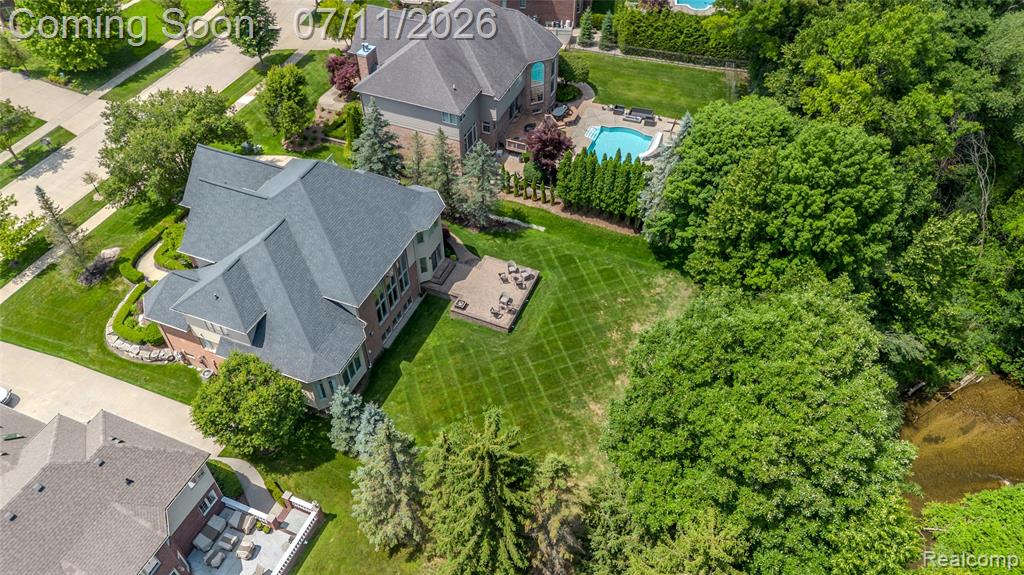 819 Majestic Drive, Rochester Hills, MI 48306 — Photo 38