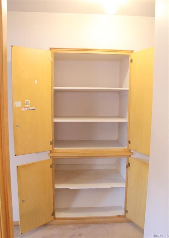 9045 Carter Avenue, Allen Park, MI 48101 — Photo 18