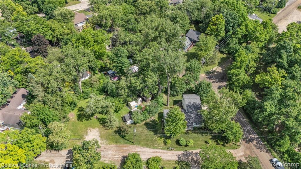 470 Oak Grove Drive, Lake Orion, MI 48362 — Photo 33