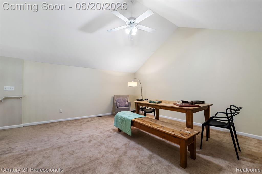 3305 Grove Lane, Auburn Hills, MI 48326 — Photo 32