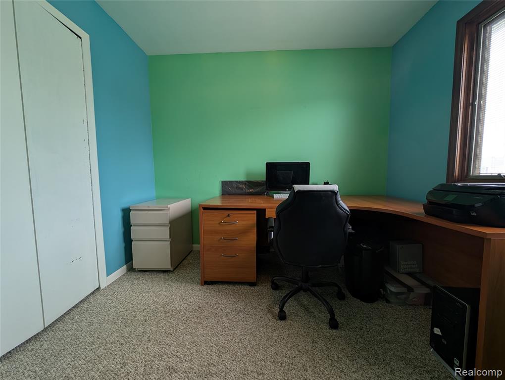 16318 Wellington Avenue, Roseville, MI 48066 — Photo 24