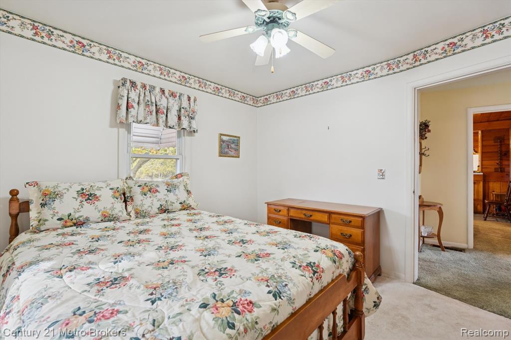 4466 S Center Road, Burton, MI 48519 — Photo 29