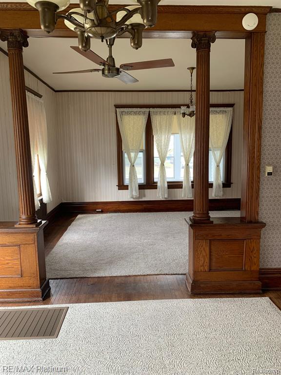 403 E CLINTON Street, Howell, MI 48843 — Photo 8