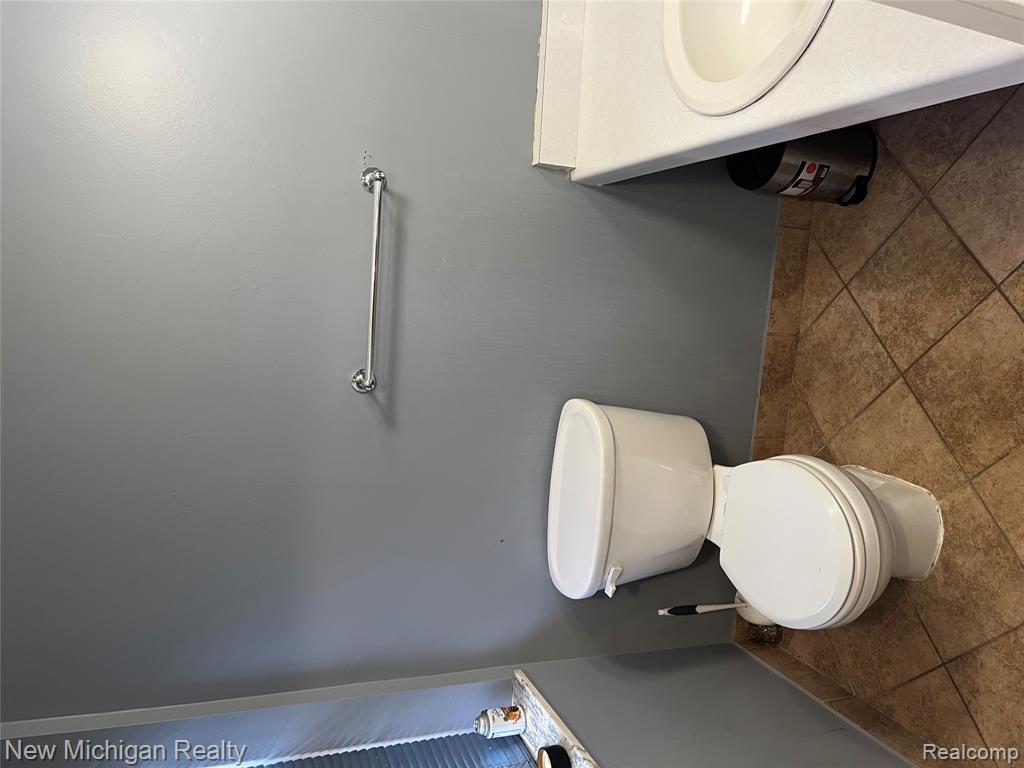 8147 CLAY Court, Sterling Heights, MI 48313 — Photo 5