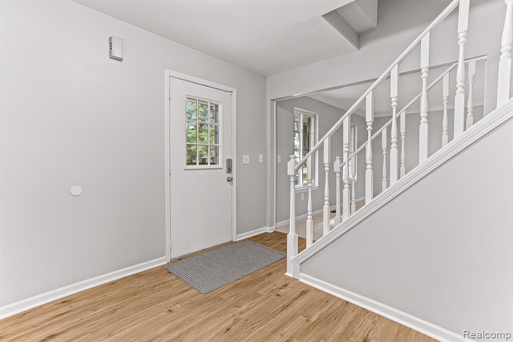 43300 OAKBROOK Court, Canton, MI 48187 — Photo 3