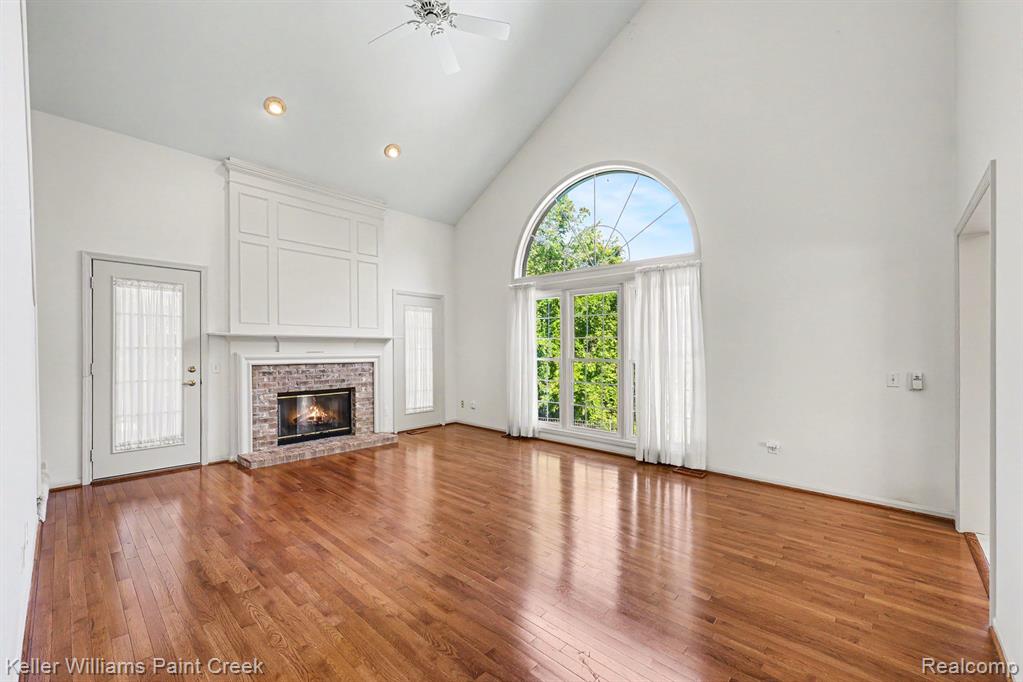1432 Oakmont Court, Lake Orion, MI 48362 — Photo 9