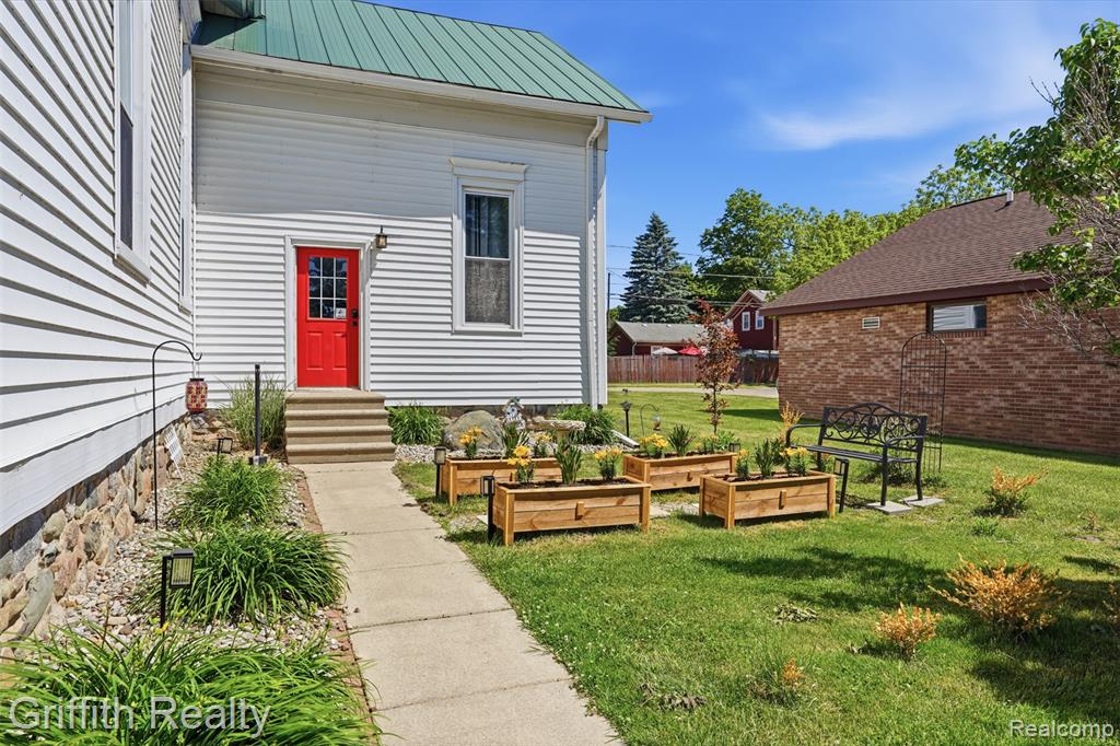 131 E Main Street, Vernon, MI — Photo 60