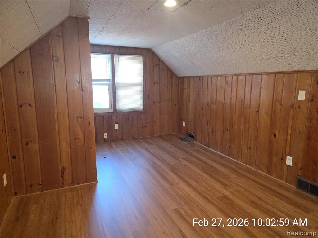 25695 Orchard Drive, Dearborn Heights, MI 48125 — Photo 7