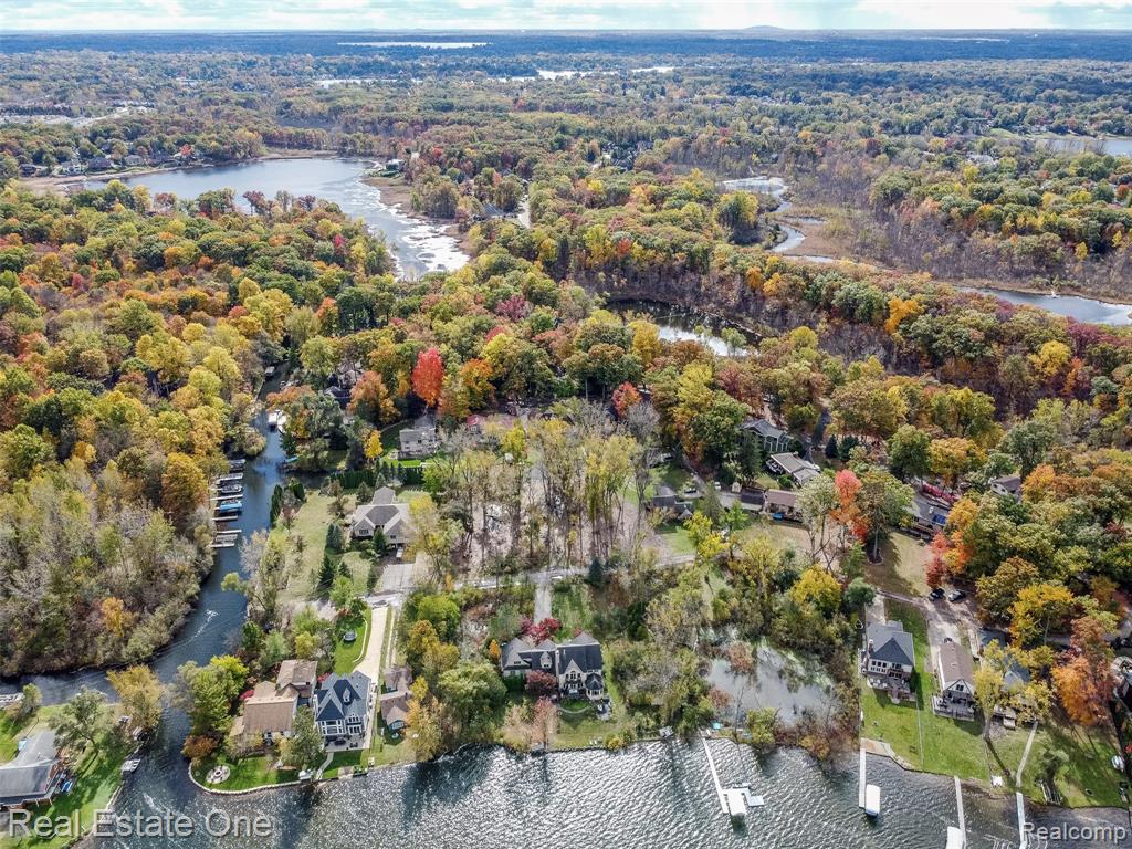 633 Appalachi Street, Commerce Twp, MI 48390 — Photo 15