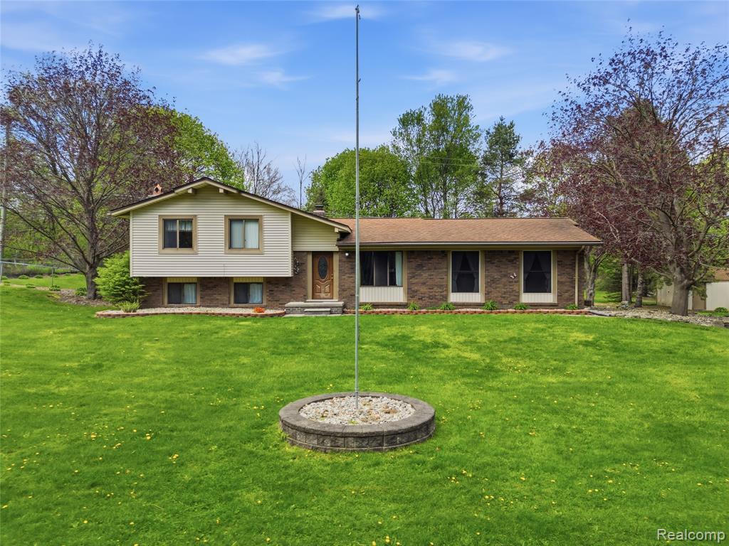 1525 E Dawson Road, Milford, MI 48381 — Photo 5