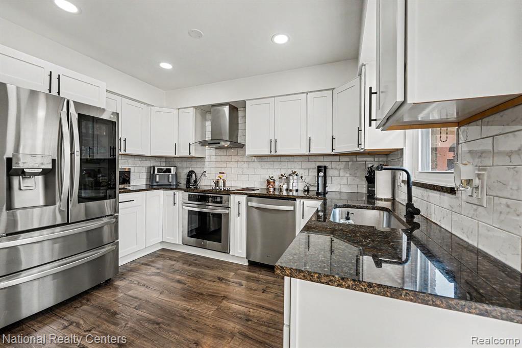 45277 Universal Court, Utica, MI 48317 — Photo 6