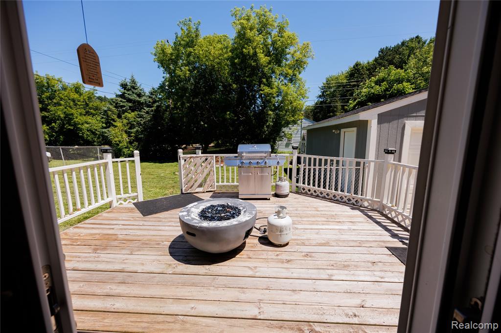 9420 Denton Hill Road, Fenton, MI 48430 — Photo 22