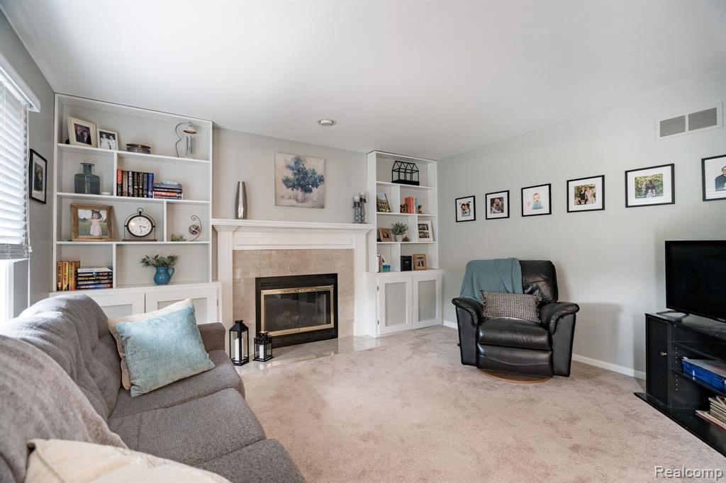4096 Villager Dr Drive, Lake Orion, MI — Photo 17
