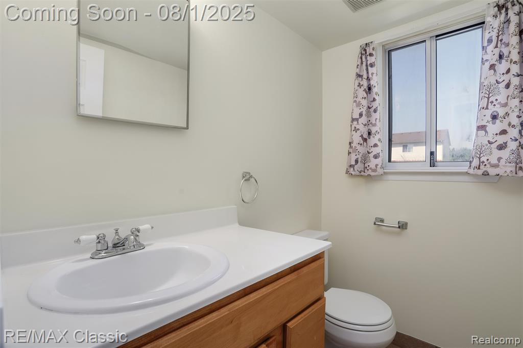 3570 Beech Drive, Ann Arbor, MI 48197 — Photo 14