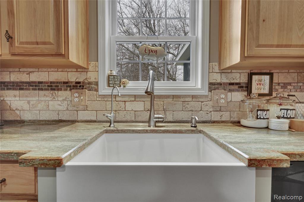 3690 Brauer Road, Oxford, MI 48371 — Photo 17
