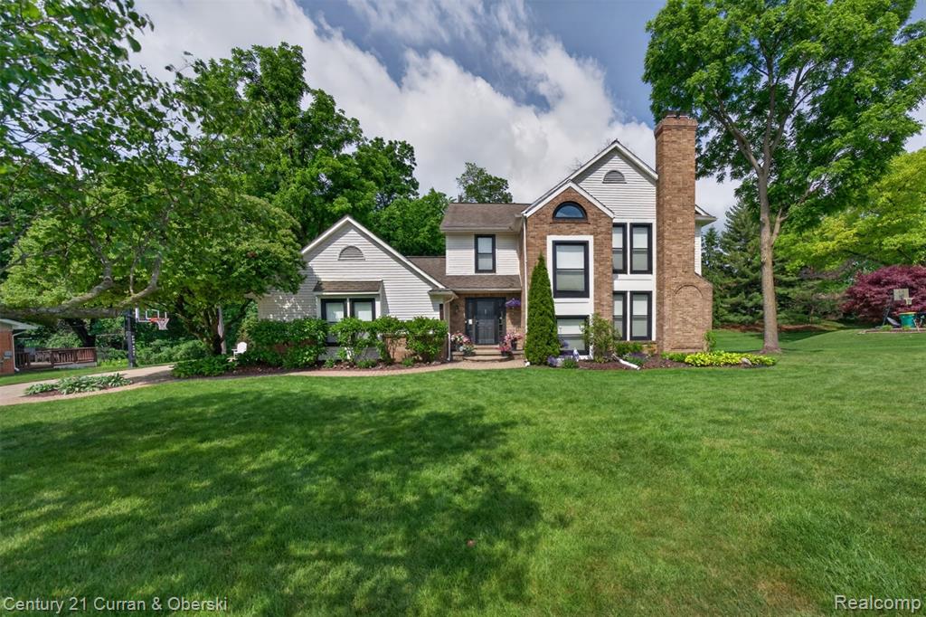30999 Sudbury Street, Farmington, MI 48331